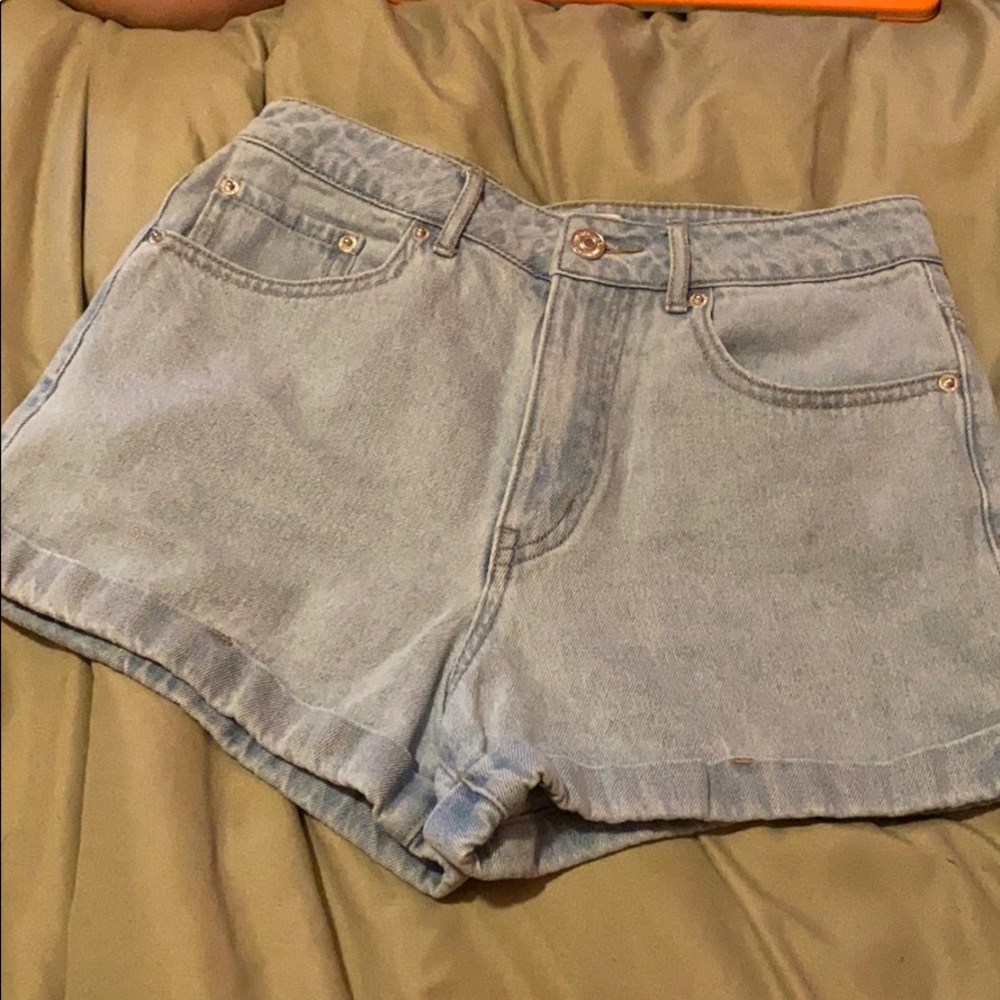 Light wash denim shorts